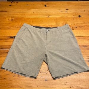 Vuori olive green men’s shorts 36